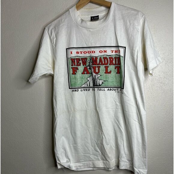 Vintage new Madrid fault nature t shirt men’s size medium white - Picture 1 of 7